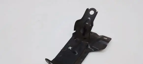 Volvo XC60 Radiator mount bracket 31261931
