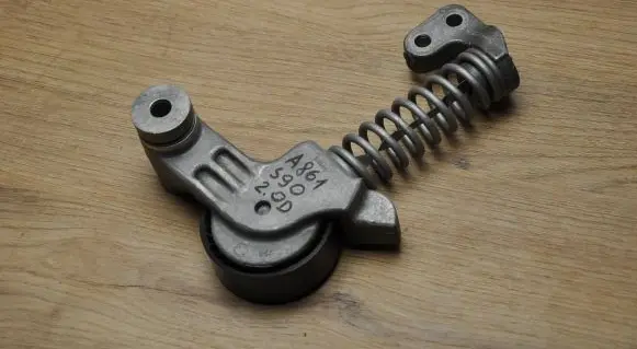 Volvo S90, V90 Timing belt tensioner 31460374