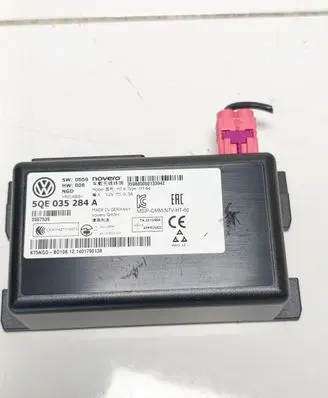 Volkswagen Golf VII Other control units/modules 5QE035284A