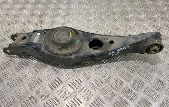 Hyundai Santa Fe Rear control arm 552102W050