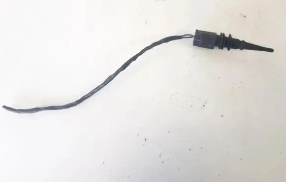 BMW 1 E81 E87 Exhaust gas temperature sensor 17185551