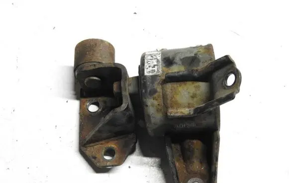 Hyundai ix35 Engine mounting bracket