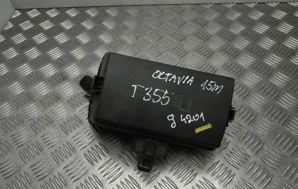Skoda Octavia Mk3 (5E) Fuse box set 5Q0937132B G4201
