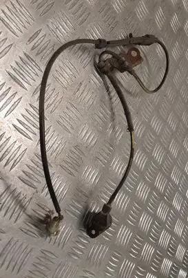 Toyota Corolla Verso E121 ABS brake wheel speed sensor 0265006677