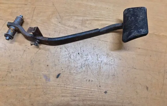 Dodge Nitro Brake pedal 66337F B0507