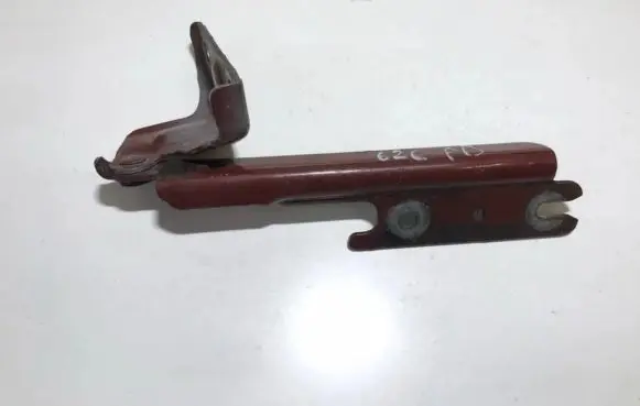 Engine bonnet/hood hinges