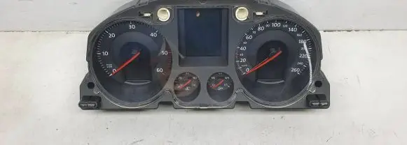 Volkswagen PASSAT B6 Speedometer (instrument cluster) A2C53194181