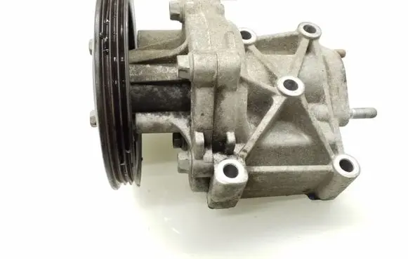 Mitsubishi Outlander Water pump
