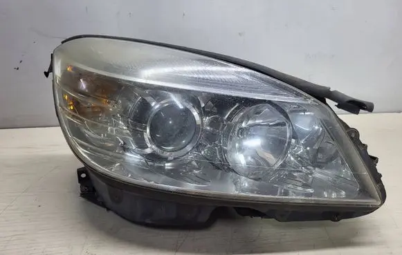 Mercedes-Benz C W204 Headlight/headlamp A2048208661