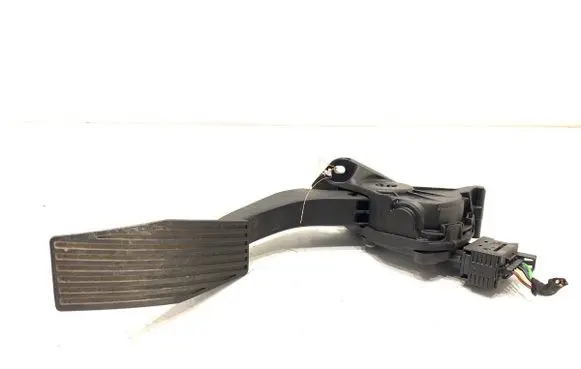 Opel Zafira C Accelerator throttle pedal 13253781