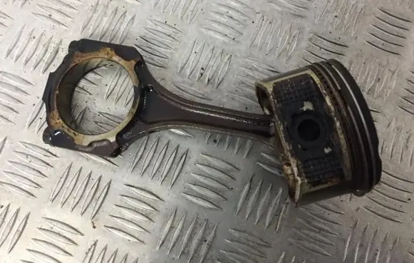 Lexus RX 300 Piston with connecting rod