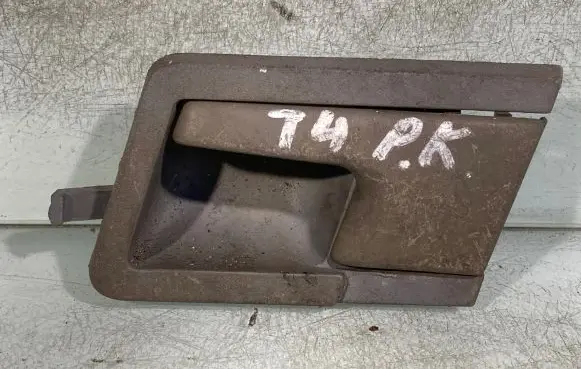 Volkswagen Transporter - Caravelle T4 Front door interior handle 701837019a