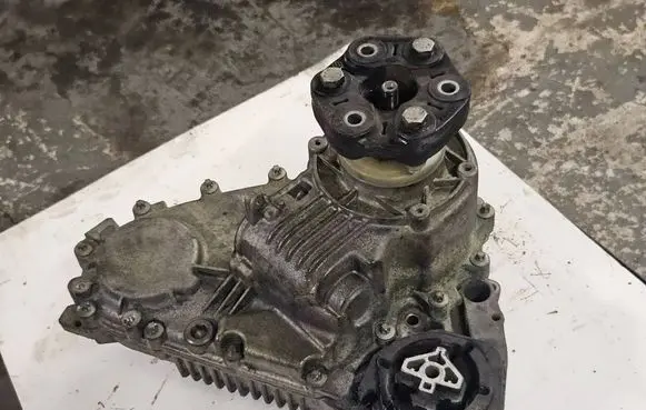 BMW X5 E70 Gearbox transfer box case 7574777 8596225010 ATC700