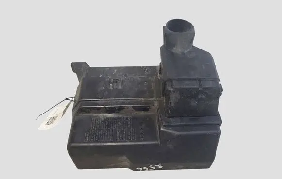 Nissan Murano Z50 Fuse box cover 7154708230 284B97Y000