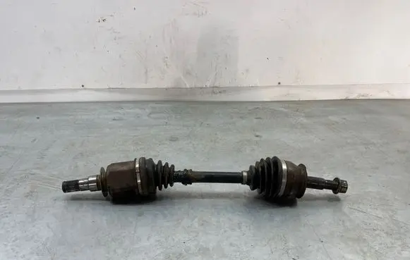 Nissan Pathfinder R51 Front driveshaft