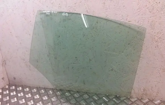 Volvo S60 Rear door window glass 43R001105