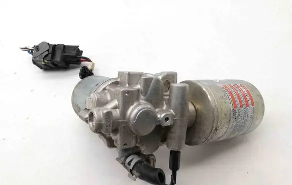 Toyota C-HR I Vacuum pump 4707047070