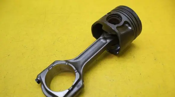 Saab 9-5 Piston with connecting rod