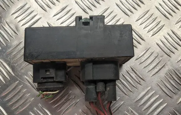 Volkswagen Sharan Coolant fan relay 898886000