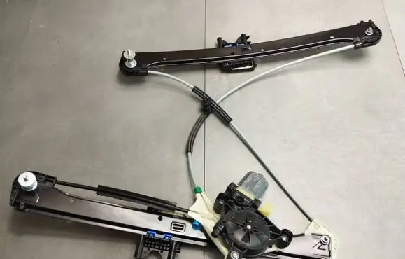 Audi A3 S3 8V Front window lifting mechanism without motor 8V4837461 A001550859