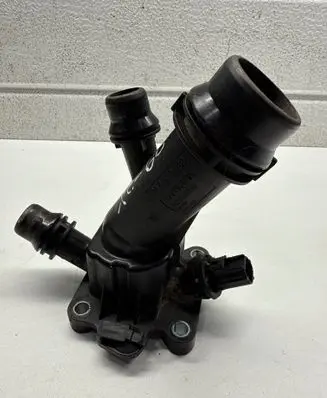 Volvo XC60 Thermostat housing 31293556