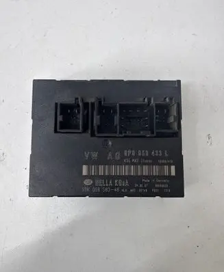 Audi A3 S3 8P Comfort/convenience module 8P0959433L 06000620 00858348