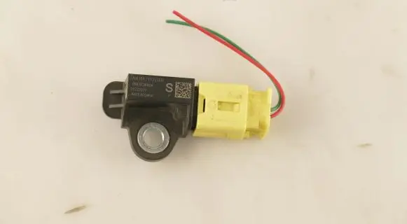 Nissan X-Trail T32 Airbag deployment crash/impact sensor 988303RA0A