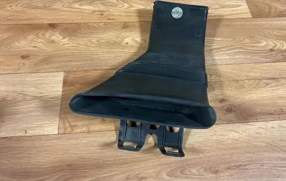 Peugeot 407 Air intake duct part 9652757680 M02004A100