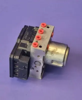 Honda Jazz ABS Pump TF2G8 3V02A-0134