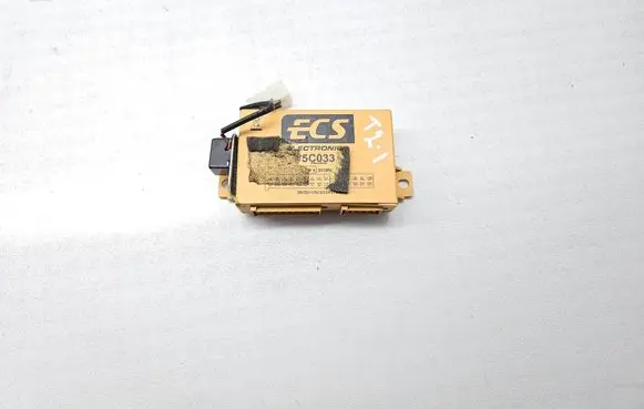 Toyota Avensis T270 Tow bar trailer control unit/module 5C033