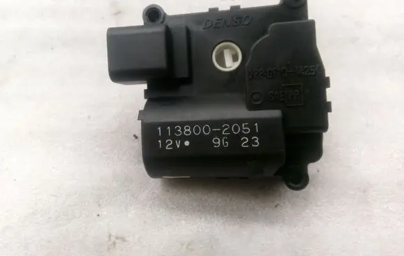 Toyota Corolla Verso AR10 Air flap motor/actuator 1138002051 8710602070