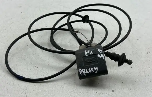 Toyota Prius (XW20) Engine bonnet (hood) release handle
