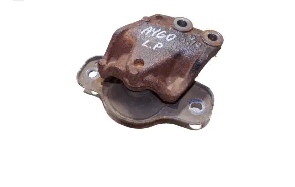 Toyota Aygo AB10 Engine mount bracket 3070