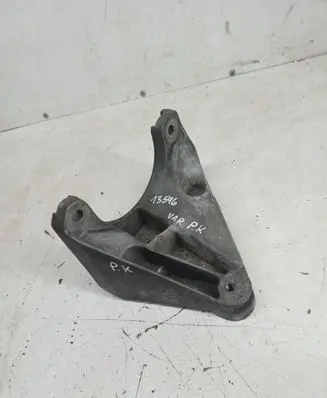 Audi A6 S6 C4 4A Engine mounting bracket 4A0199353A