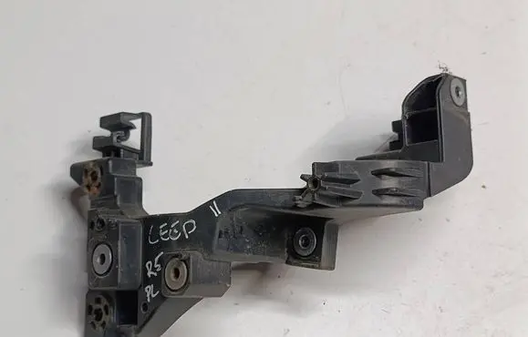 KIA Ceed Headlight/headlamp mounting bracket ET013E