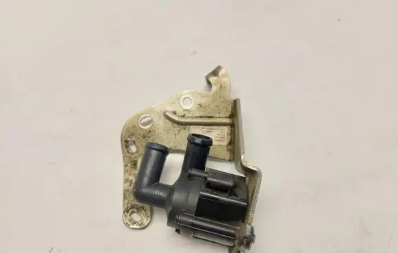 Volvo XC40 Water pump 32222110JLK01