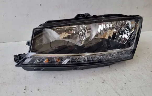 Skoda Fabia Mk3 (NJ) Headlight/headlamp 6V1941015D