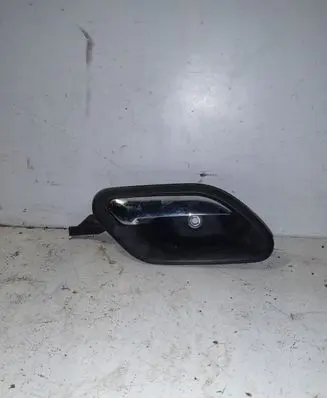 BMW 5 E39 Front door interior handle 8226050