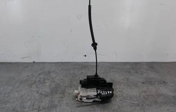 KIA Ceed Front door lock