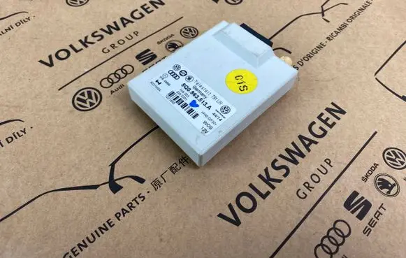 Volkswagen PASSAT B8 Auxiliary pre-heater (Webasto) 5Q0963513A