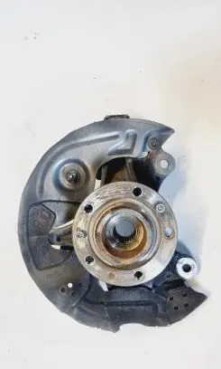 Peugeot 5008 II Front wheel hub 1647857080