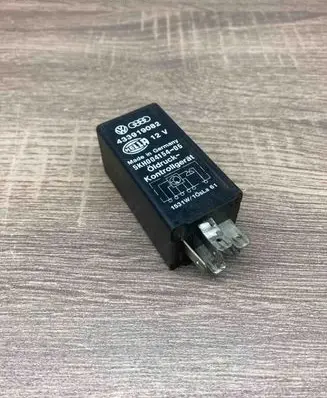 Volkswagen Golf III Other relay 433919082 5KH00415405
