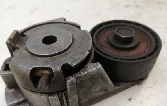 Ford Transit Alternator belt tensioner 2S7E6A228AA