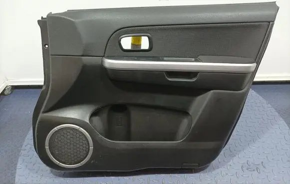 Suzuki Grand Vitara II Door card panel trim set 
