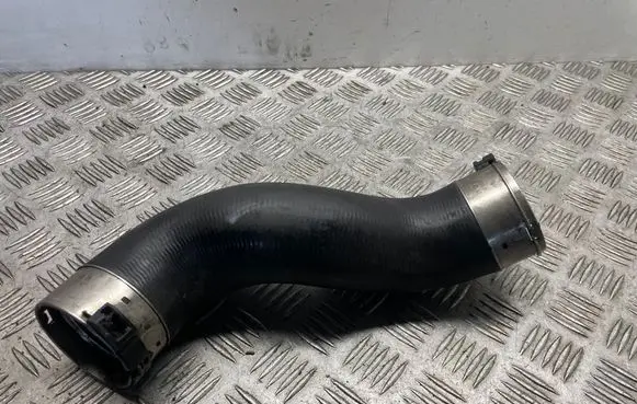 BMW 7 F01 F02 F03 F04 Intercooler hose/pipe 8516509