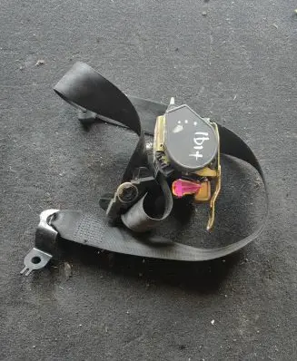 Seat Ibiza III (6L) Front seatbelt