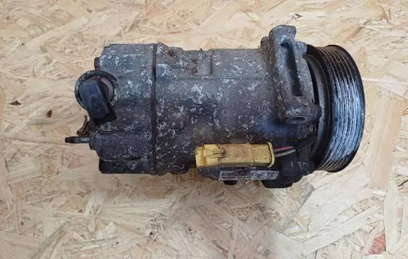 Citroen C4 I Picasso Air conditioning (A/C) compressor (pump) 9684960580