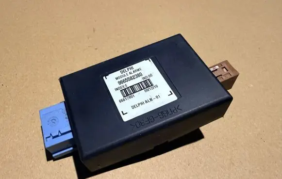 Citroen C5 Alarm control unit/module 9665582380
