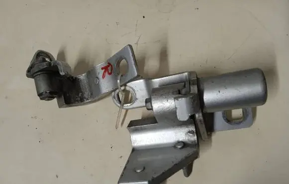 Ford Mondeo MK IV Rear door hinge set 7S7AA26810AD 7S7AA26604AF