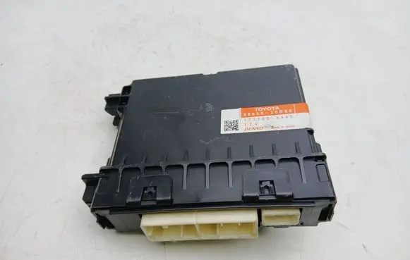 Lexus GS 250 350 300H 450H Other control units/modules 8865030D80 1777006445